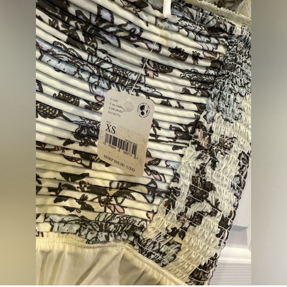 Free People Weekend Plans bodysuit NWT - Picture 9 of 9